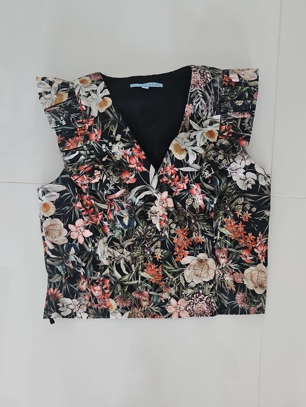 ANTONIO MELANI Black Floral V-Neck Ruffle Sleeve Top